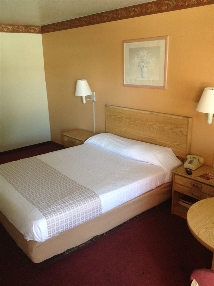 Travelers Inn - Phoenix Exteriör bild