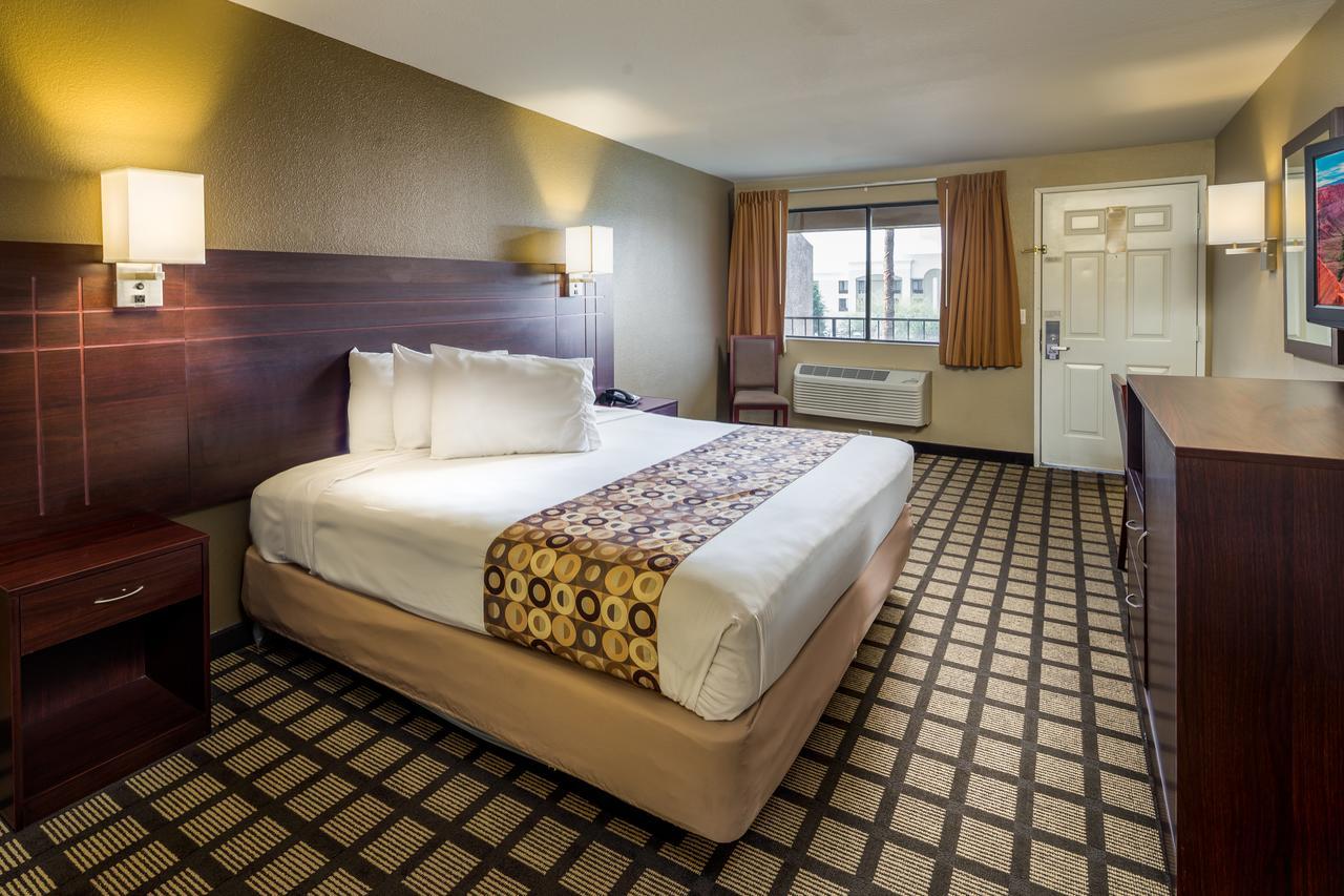Travelers Inn - Phoenix Exteriör bild