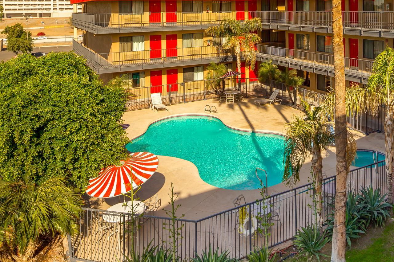 Travelers Inn - Phoenix Exteriör bild